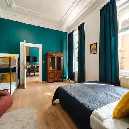 Spacious 3br With Billiards & Cinema Apartamento *