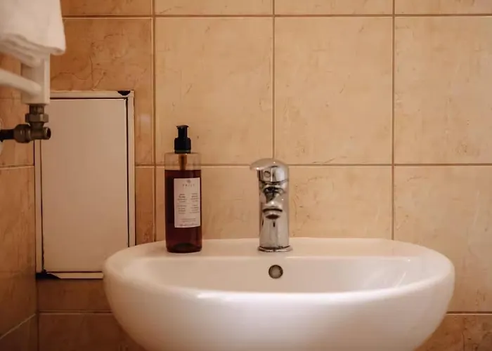 Apartamento Spacious 3br With Billiards & Cinema Praga