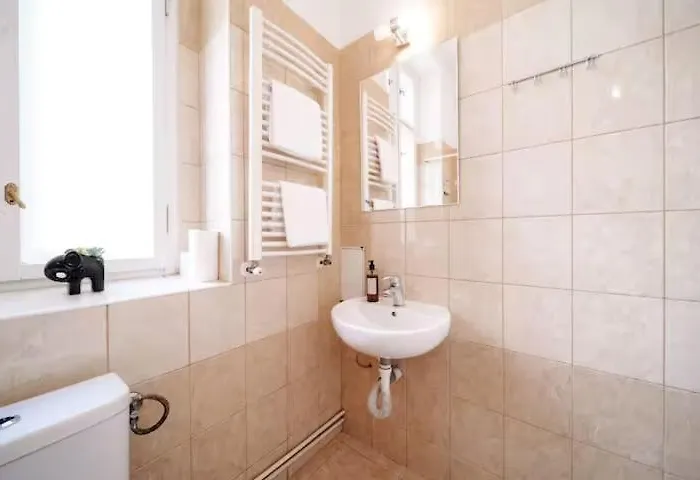 Spacious 3br With Billiards & Cinema *